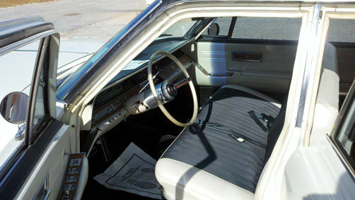 1967 Chrysler Imperial - photo 3
