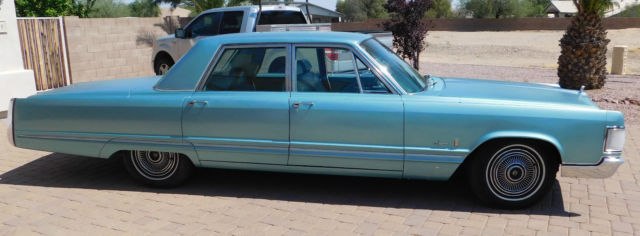 1967 Chrysler Imperial - photo 2