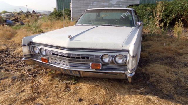 1967 CHRYSLER IMPERIAL CROWN 4 DOOR HARDTOP 440 AUTO ***NO RESERVE*** 1967 Chrysler Imperial CROWN 4 DOOR HARDTOP ***NO RESERVE***