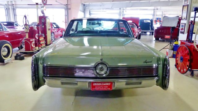 1967 Chrysler Imperial Crown - photo 7