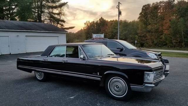 1967 Chrysler Imperial Crown Automatic RWD V8 440 Leather Tilt Triple Black 1967 Chrysler Imperial Crown