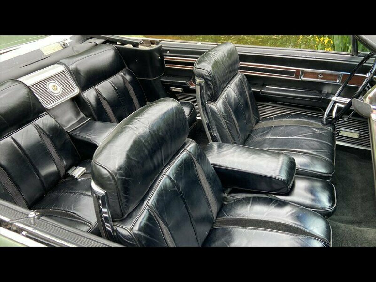 1967 Chrysler Imperial Convertible - photo 10