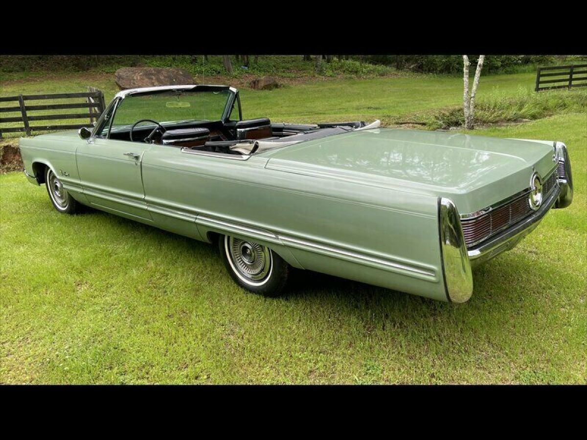 1967 Chrysler Imperial Convertible - photo 12