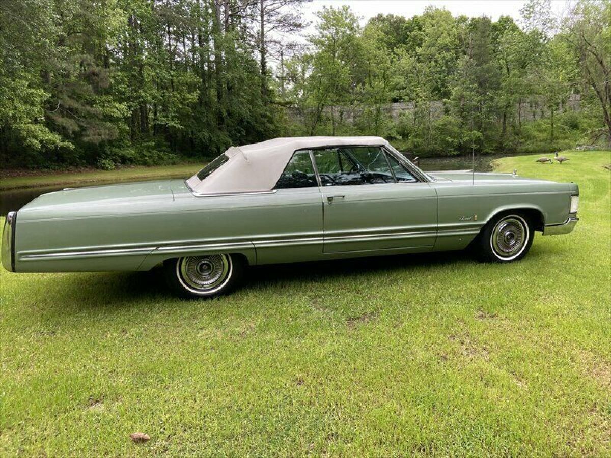 1967 Chrysler Imperial Convertible - photo 13