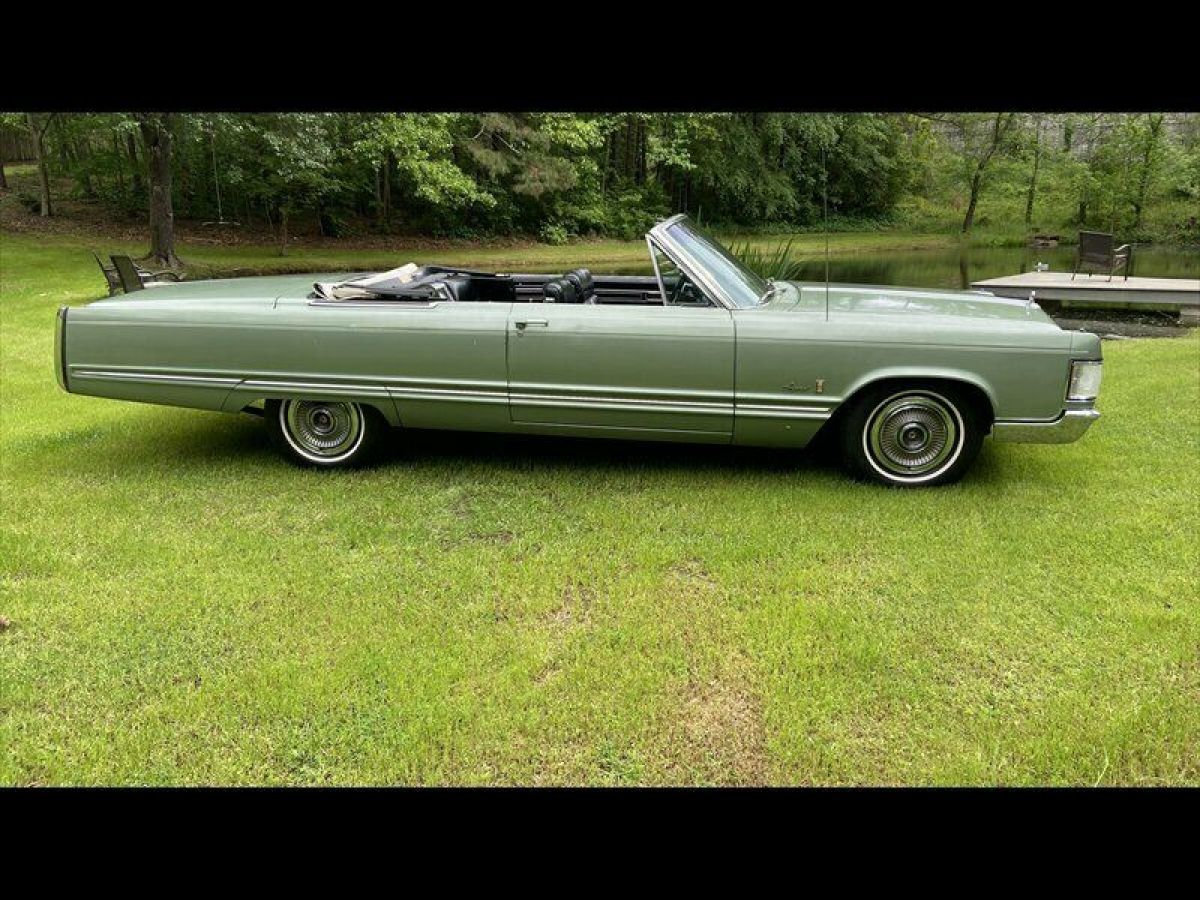 1967 Chrysler Imperial Convertible - photo 8