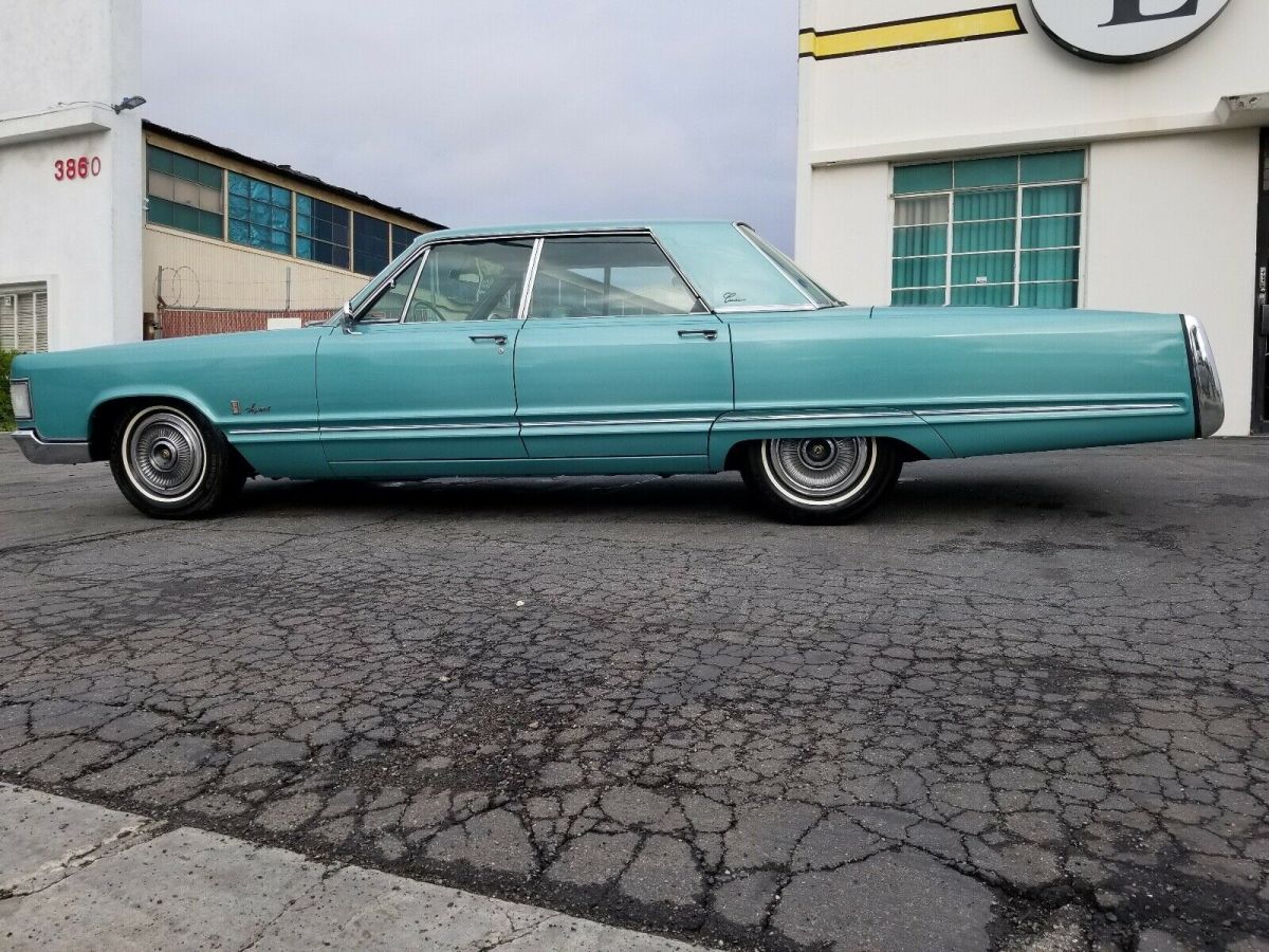 1967 Chrysler Imperial crown - photo 10