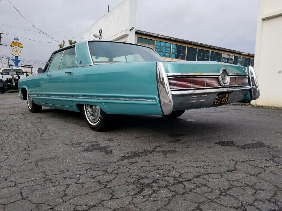 1967 Chrysler Imperial crown - photo 11