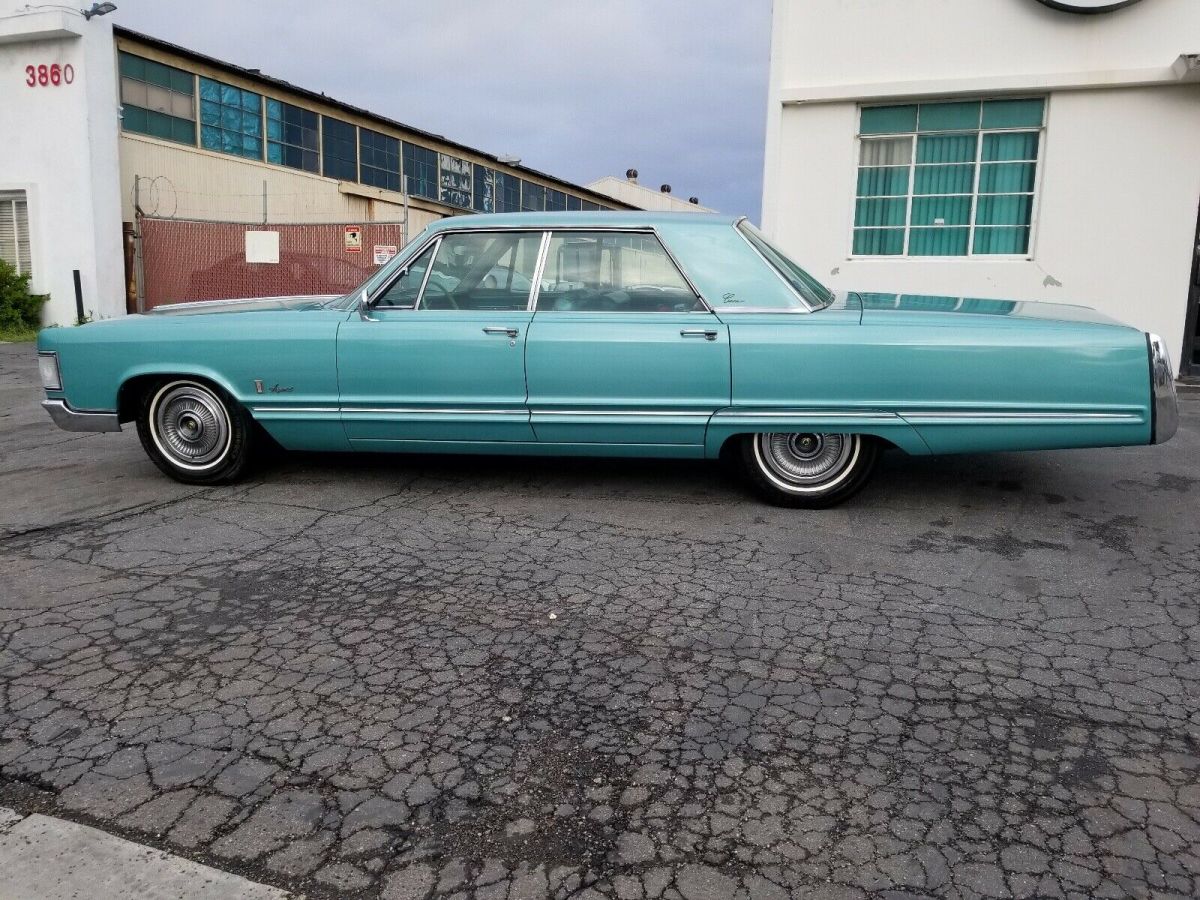 1967 Chrysler Imperial crown - photo 12