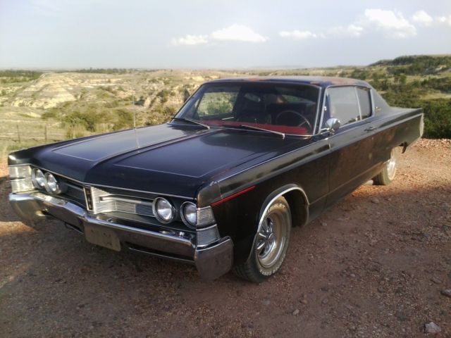 1967 Chrysler New Yorker - photo 2