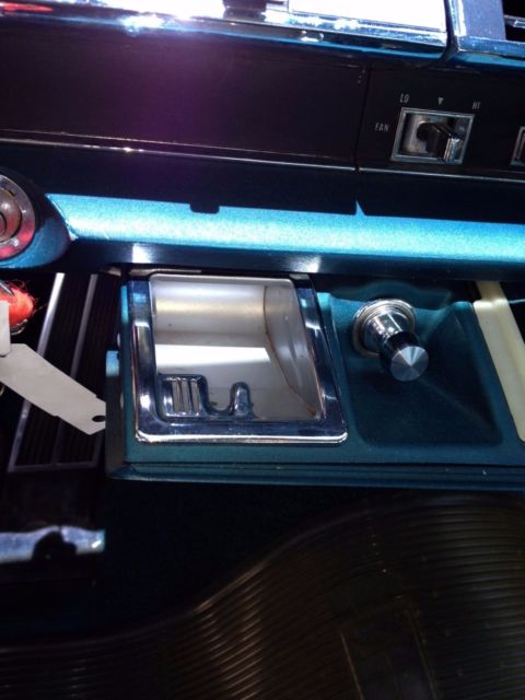 1967 Chrysler New Yorker DELUX