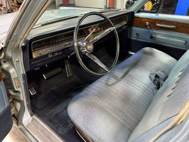 1967 Chrysler New Yorker Sedan - photo 10