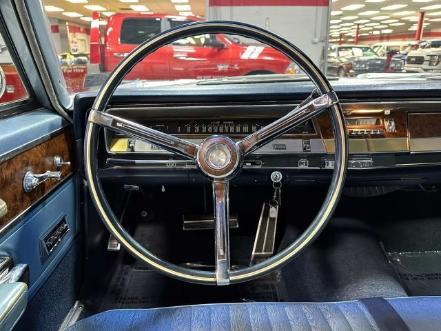 1967 Chrysler New Yorker Sedan - photo 11