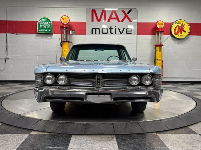 1967 Chrysler New Yorker Sedan - photo 2