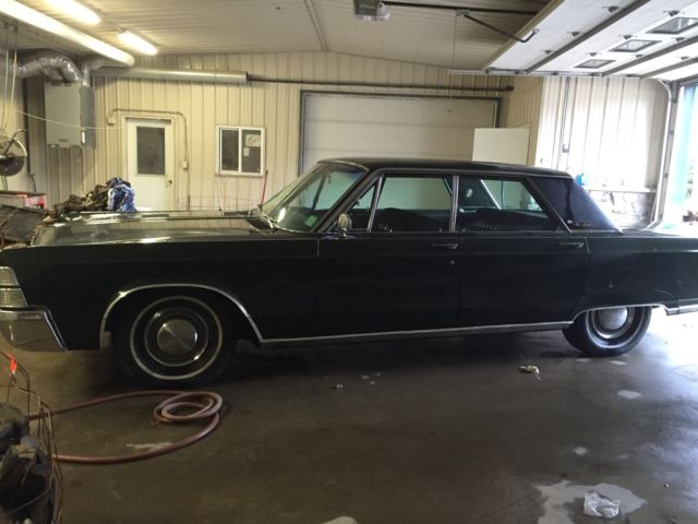 1967 Chrysler New Yorker - photo 2