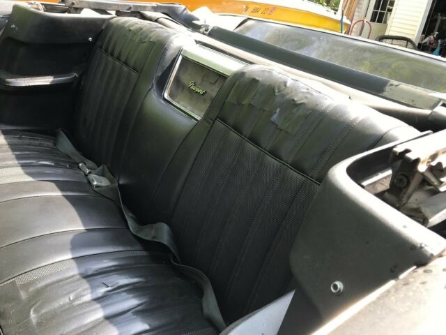 1967 Chrysler Newport convertable - photo 8