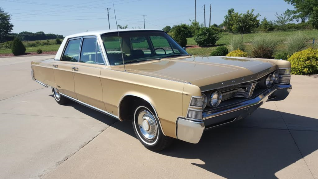 1967 Chrysler New Yorker - photo 11