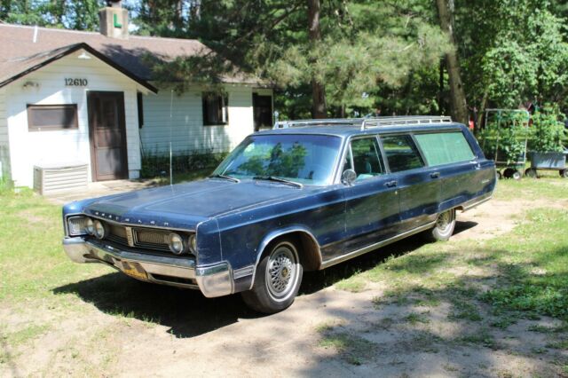 1967 Chrysler Town and Country single owner 1967 Chrysler Town & Country
