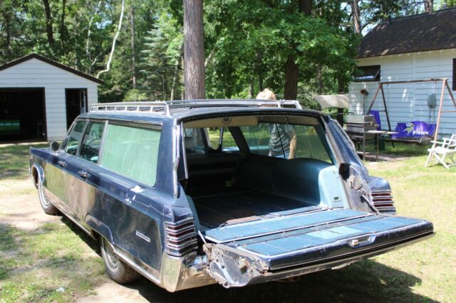 1967 Chrysler Town & Country - photo 9