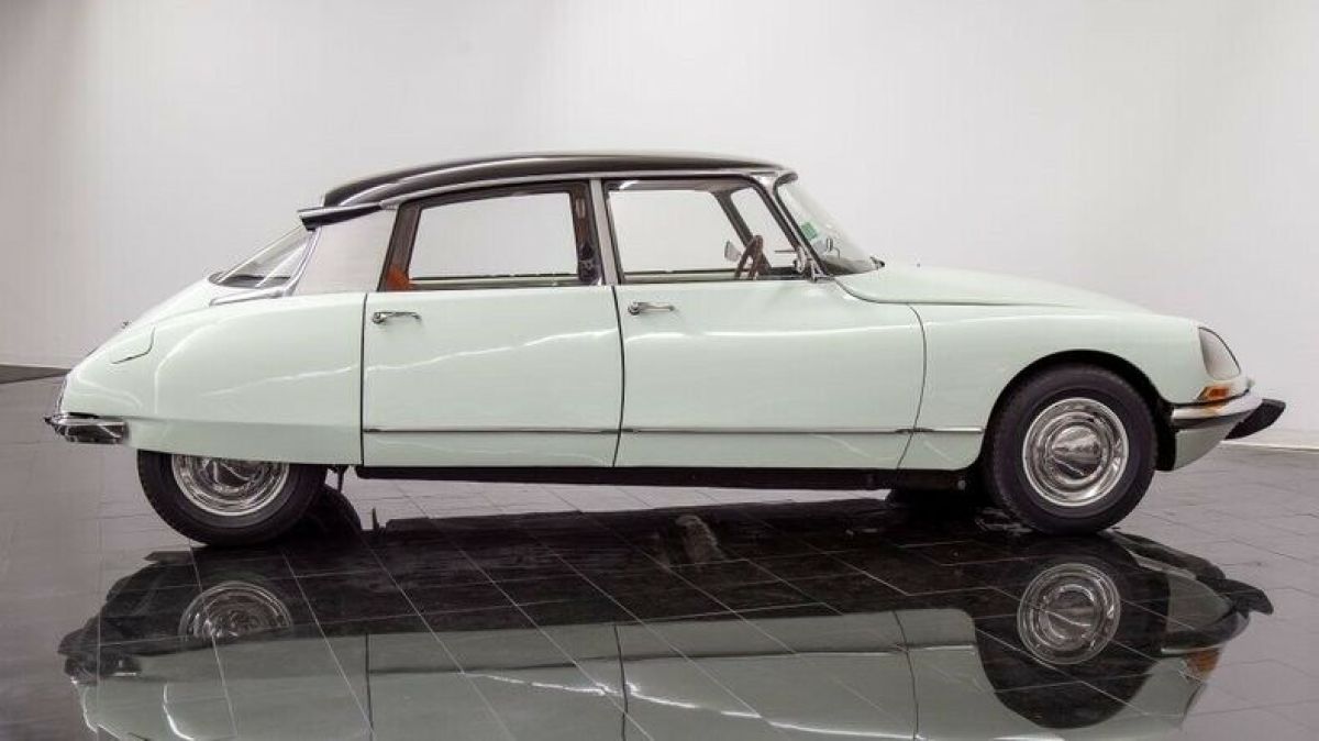 1967 Citroën ID19 Pallas Sedan - photo 5
