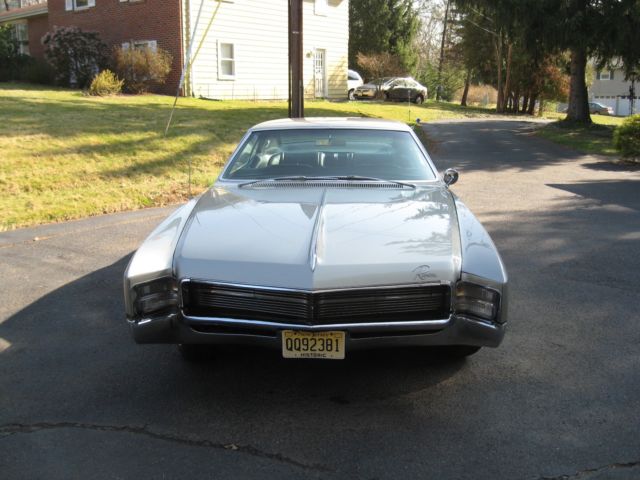1967 Buick Riviera Riviera - photo 2