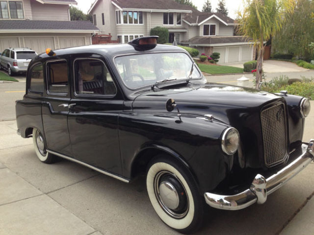 1967 Classic London Taxi, Great for events, advertising 1967 Austin FX4 - London Taxi