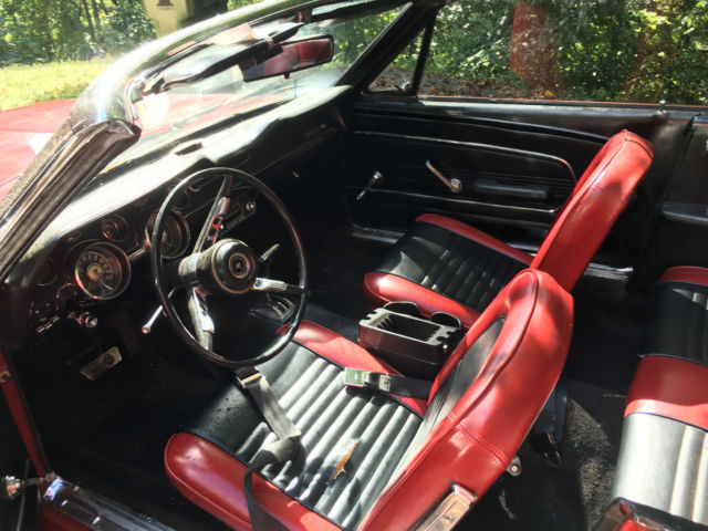1967 Ford Mustang convertible - photo 4
