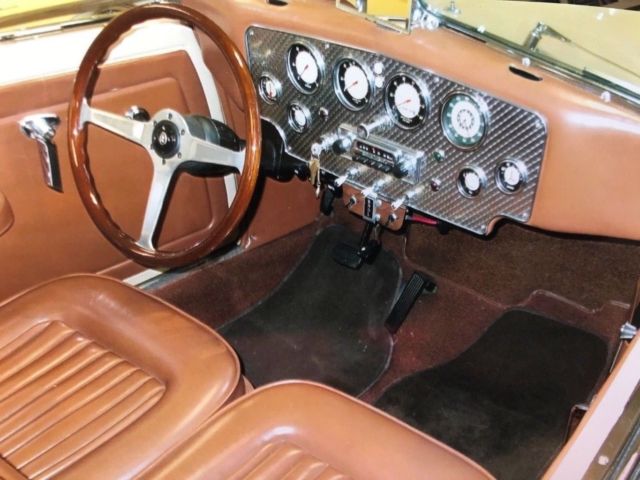 1967 Cord 8/10 Convertible - photo 4
