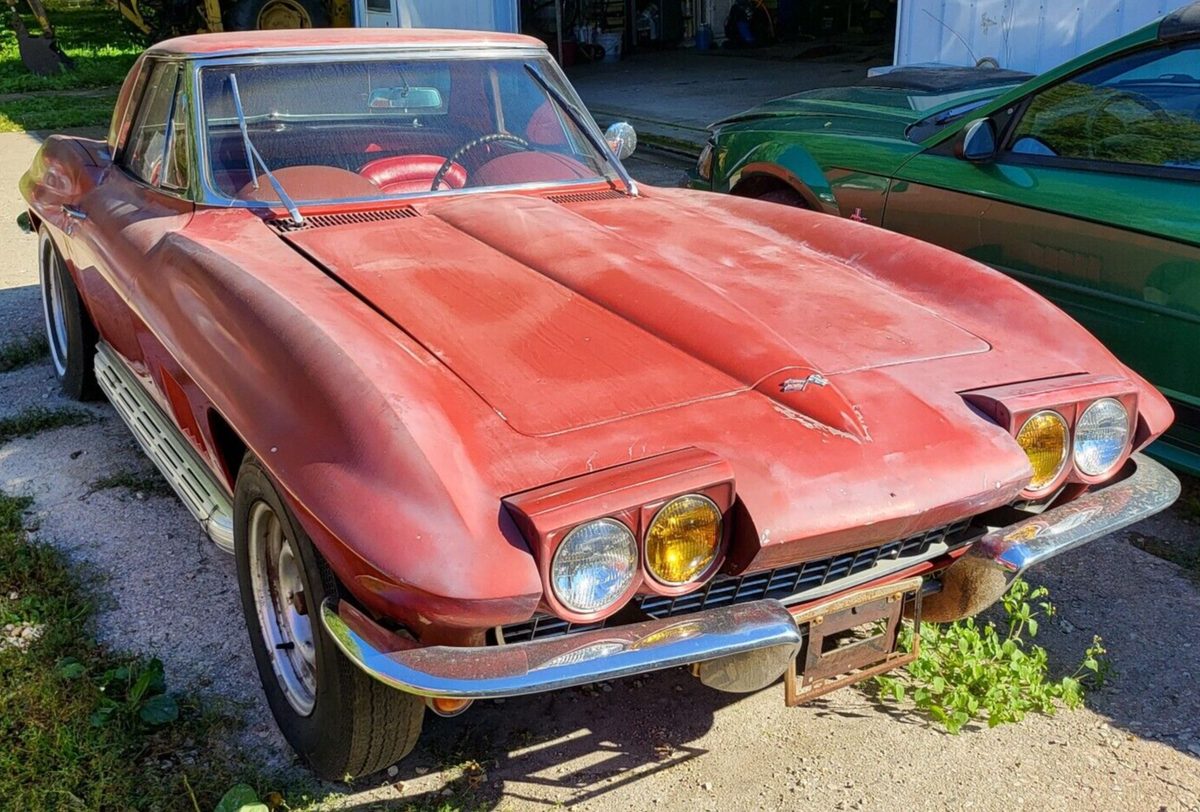 1967 Corvette 4 SPEED 2 TOPS WITH ORIG MOTOR ORIGINAL ONCE, NEVER TAKEN APART 1967 Chevrolet Corvette