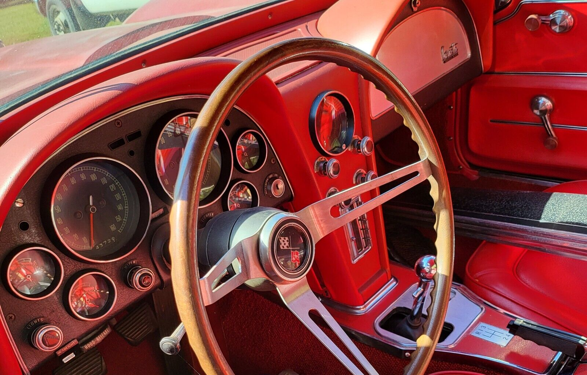 1967 Chevrolet Corvette - photo 2