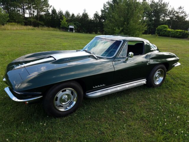 1967 CORVETTE 427-400hp Factory A/C tripower 3x2 36000 original miles 1967 Chevrolet Corvette coupe