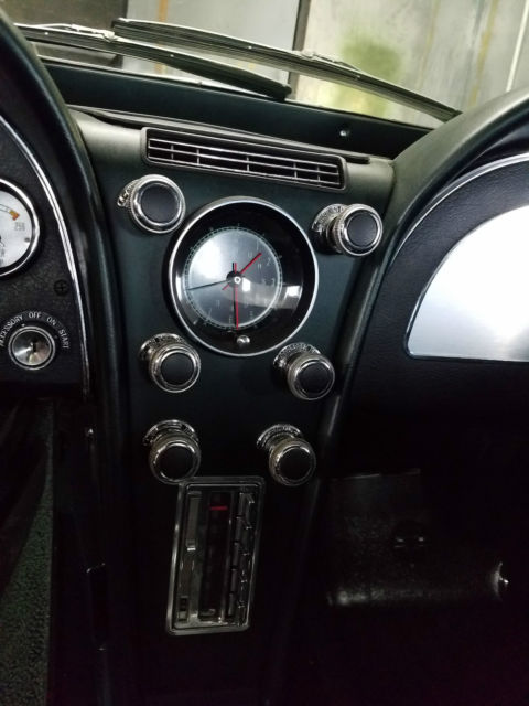 1967 Chevrolet Corvette coupe - photo 11