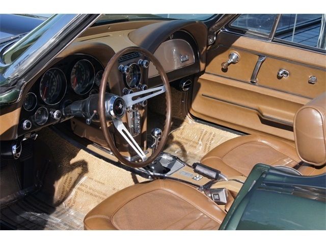 1967 Chevrolet Corvette - photo 2