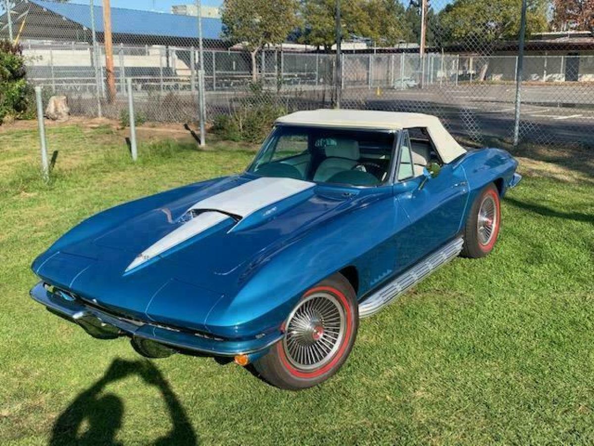 1967 CORVETTE CONVERTIBLE MARINA BLUE WHITE INTERIOR 427/435hp BODY OFF RESTO 1968 Chevrolet Corvette