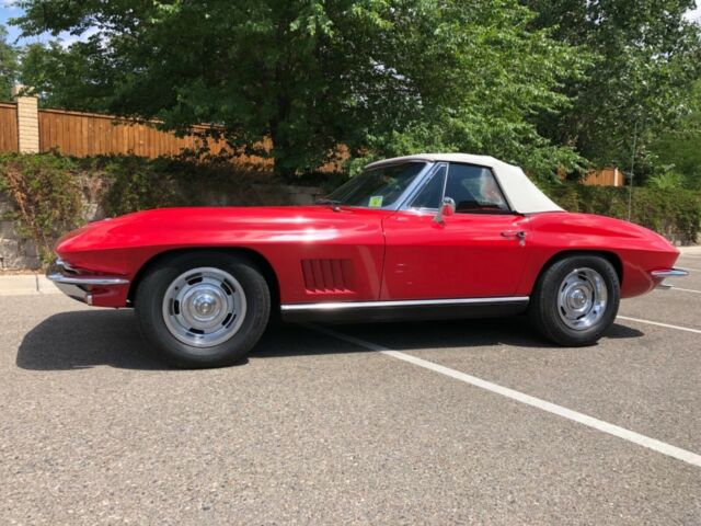 1967 Chevrolet Corvette CONVERTIBLE - photo 2