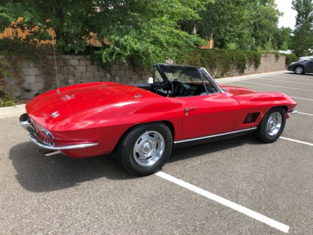 1967 Chevrolet Corvette CONVERTIBLE - photo 9