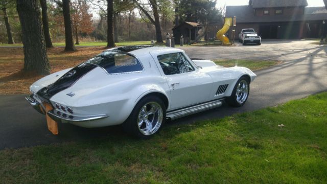 1967 Chevrolet Corvette coupe - photo 4