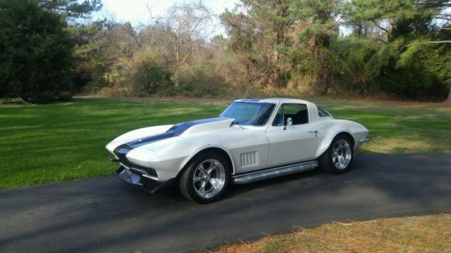 1967 Chevrolet Corvette coupe - photo 9