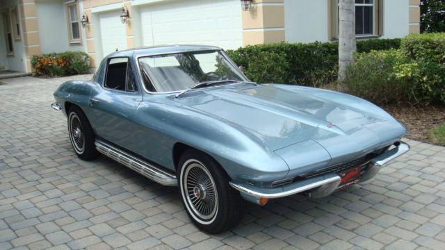 1967 Chevrolet Corvette Coupe - photo 2