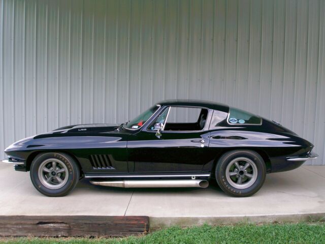 1967 Corvette L-88 tanker, 36 gallon tank, M-22 transmission, magnesium wheels 1967 Chevrolet Corvette