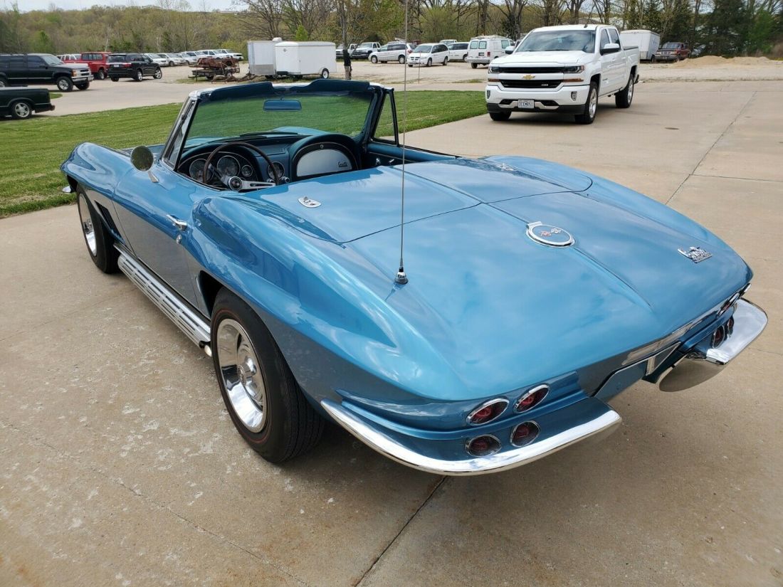 1967 Chevrolet Corvette - photo 11