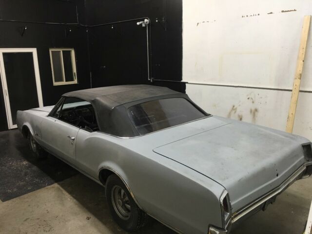 1967 Oldsmobile Cutlass - photo 2