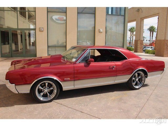 1967 Oldsmobile 442 Cutlass Custom Coupe - photo 4