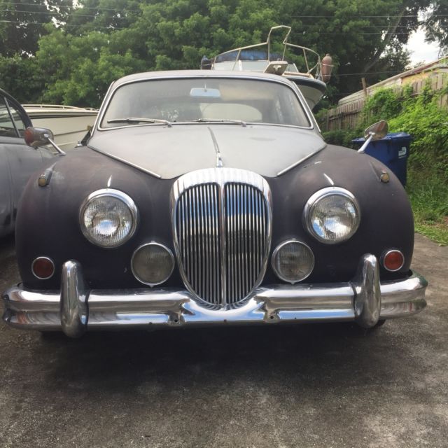 1967 Daimler Saloon 2.5L - V8 1967 Other Makes Daimler Saloon 2.5L - V8 Jaguar 4 Door Saloon