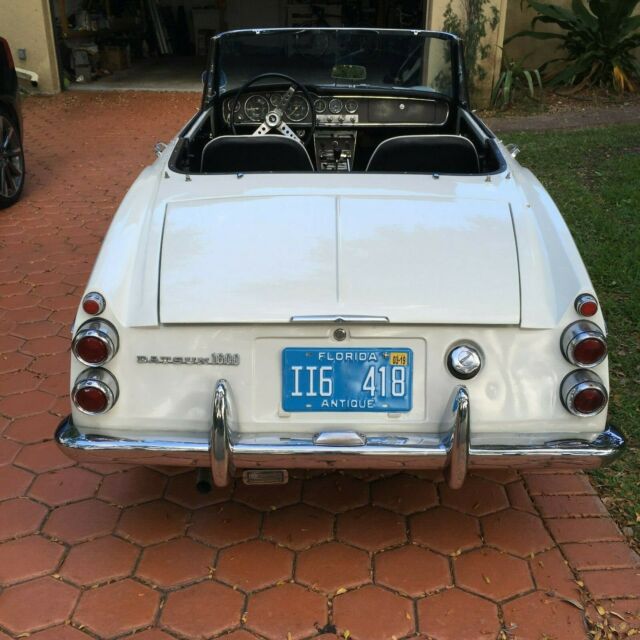 1967 Datsun 1600 Convertible - photo 10