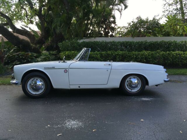 1967 Datsun 1600 Convertible - photo 2