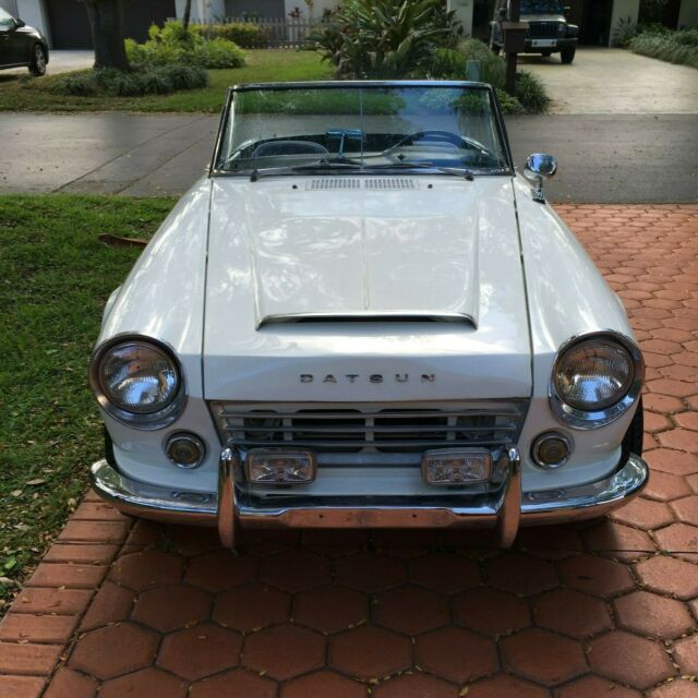 1967 Datsun 1600 Convertible - photo 9