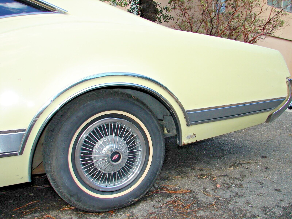 1967 Oldsmobile Custom Cruiser - photo 6