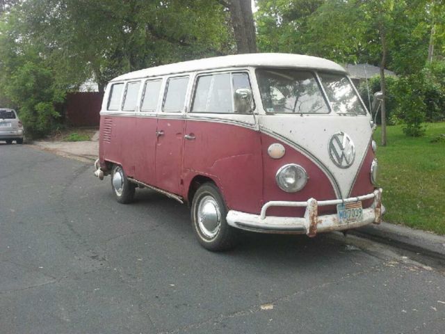 1967 deluxe 13 window 1967 Volkswagen Bus/Vanagon Deluxe