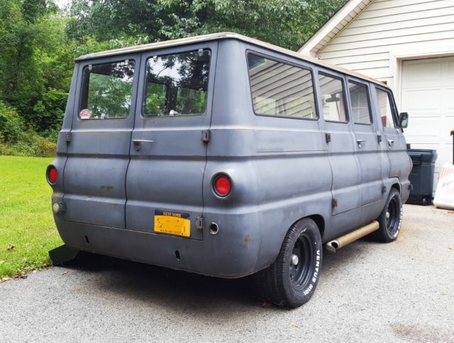 1967 Dodge Ram Van Sportsman - photo 2