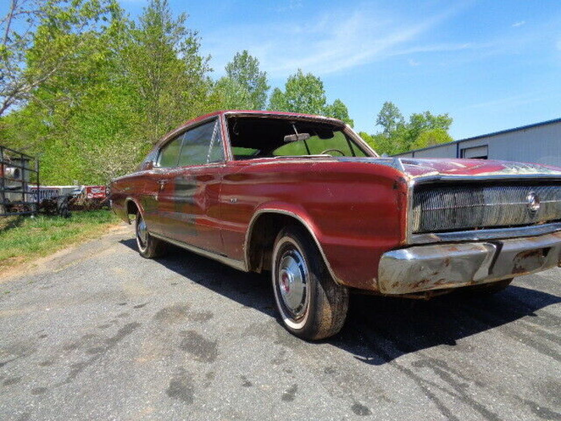 1967 DODGE CHARGER 318 V8 727 TRANS 8 3/4 REAR SOLID PROJECT TITLE !! 1967 Dodge Charger